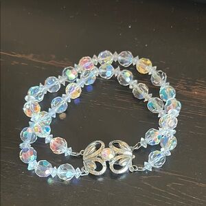 Vintage Elegant Bracelet with Iridescent Beads